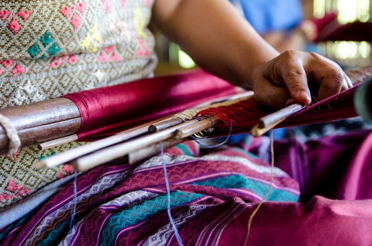 Read more about the article WEAVE: Promoting Fair Trade activities in Refugee Camps